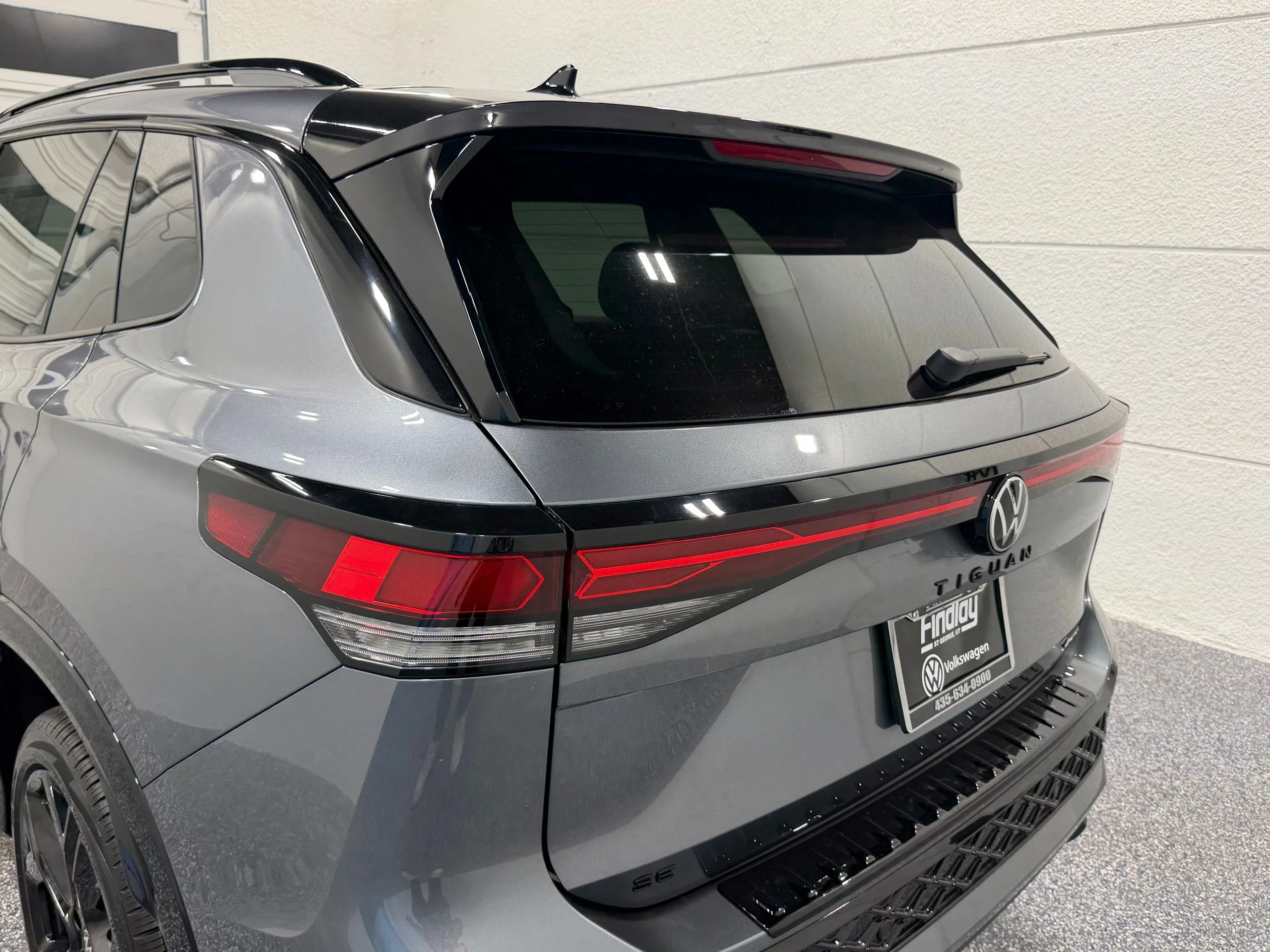 New 2026 Gray Volkswagen SE R-Line Black image 16