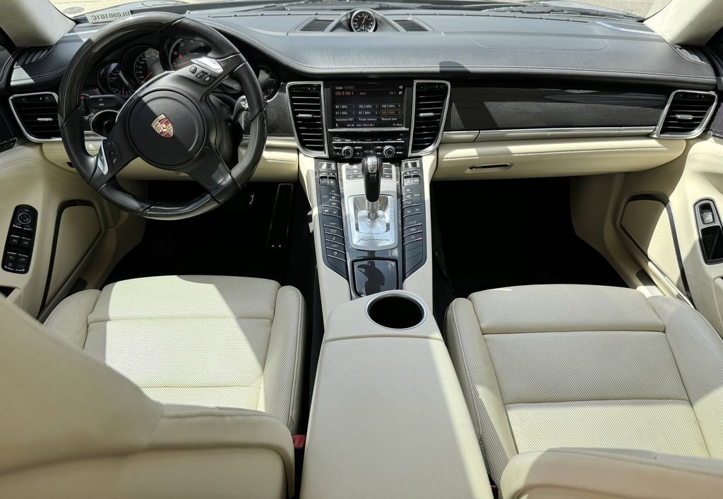 Used 2013 Black Porsche Turbo image 28