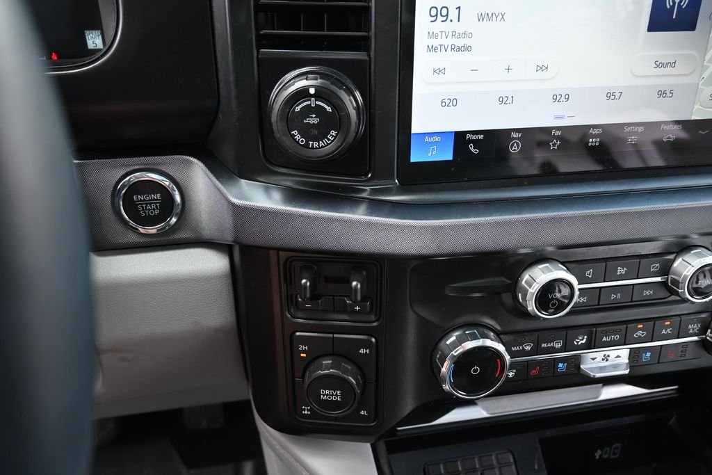 Used 2024 White Metallic Ford Limited image 37