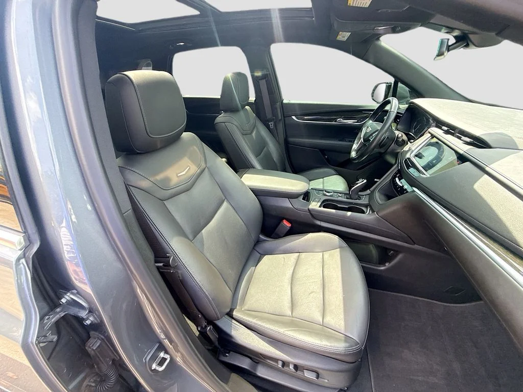 Used 2021 Gray Cadillac Premium Luxury image 33