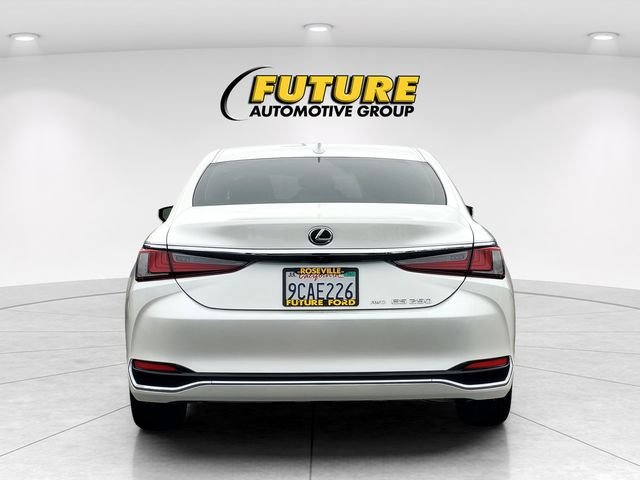 Used 2022 White Lexus 250 image 5