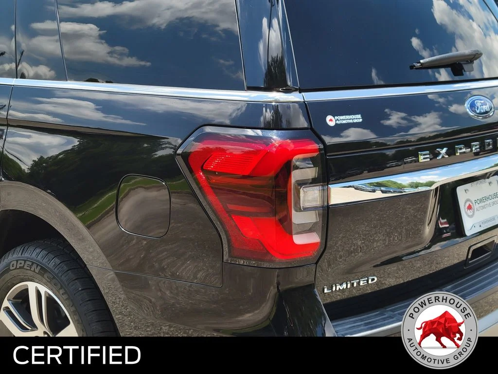 Used 2022 Black Ford Limited image 12