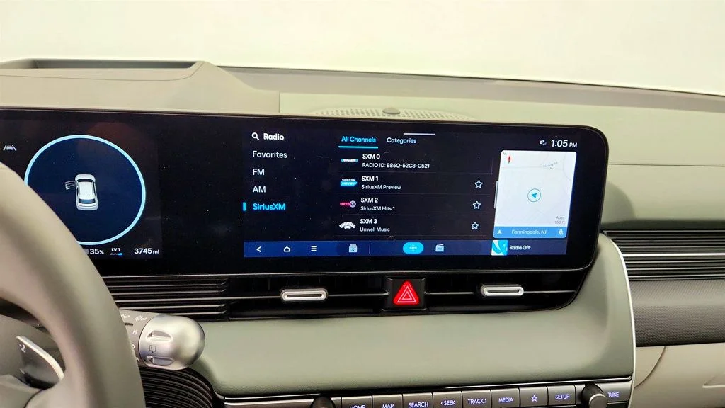 Used 2025 Cyber Gray Hyundai Limited AWD image 18