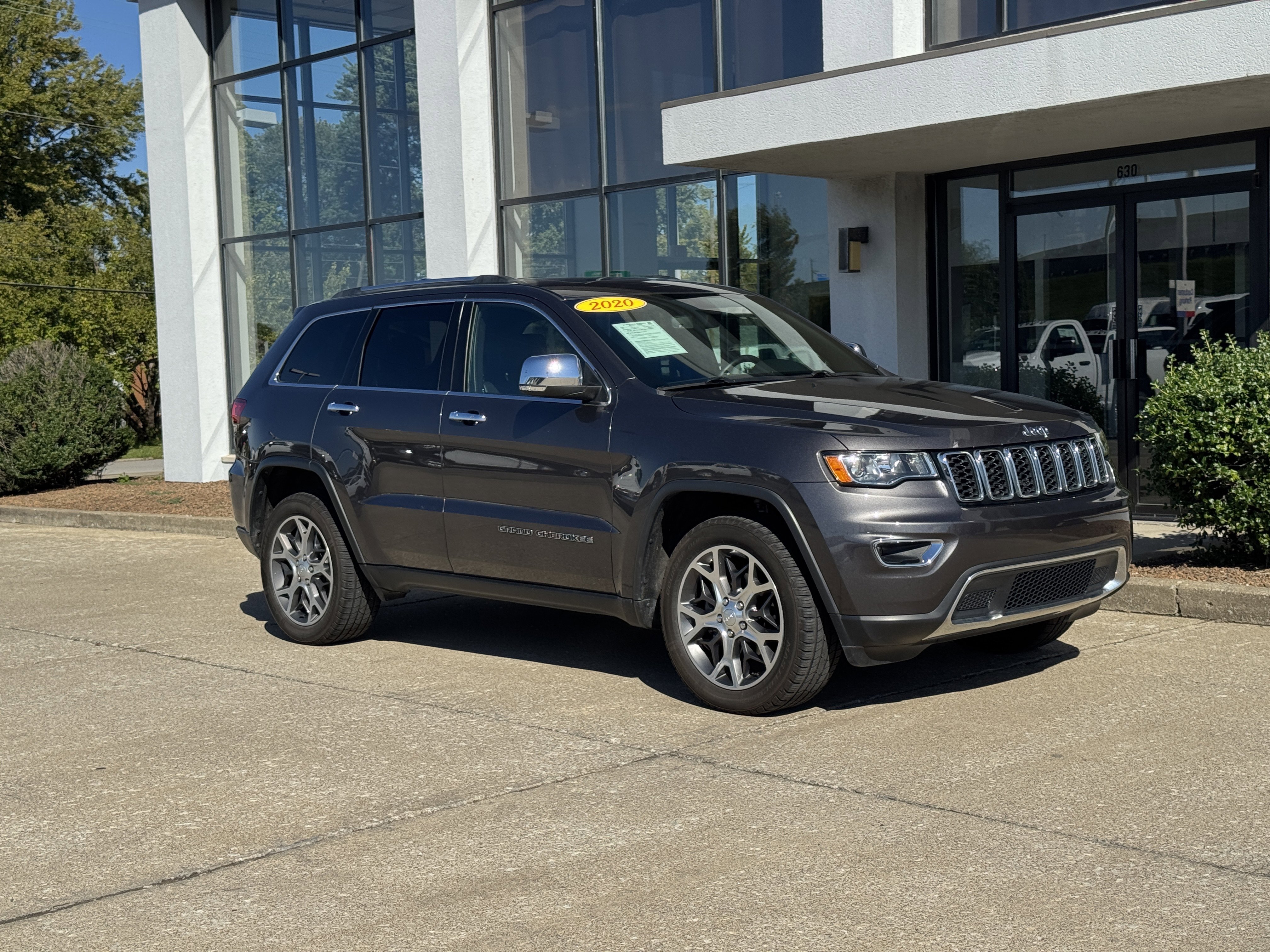 Used 2020 Jeep Grand Cherokee Limited with VIN 1C4RJFBG5LC115794 for sale in Jeffersonville, IN