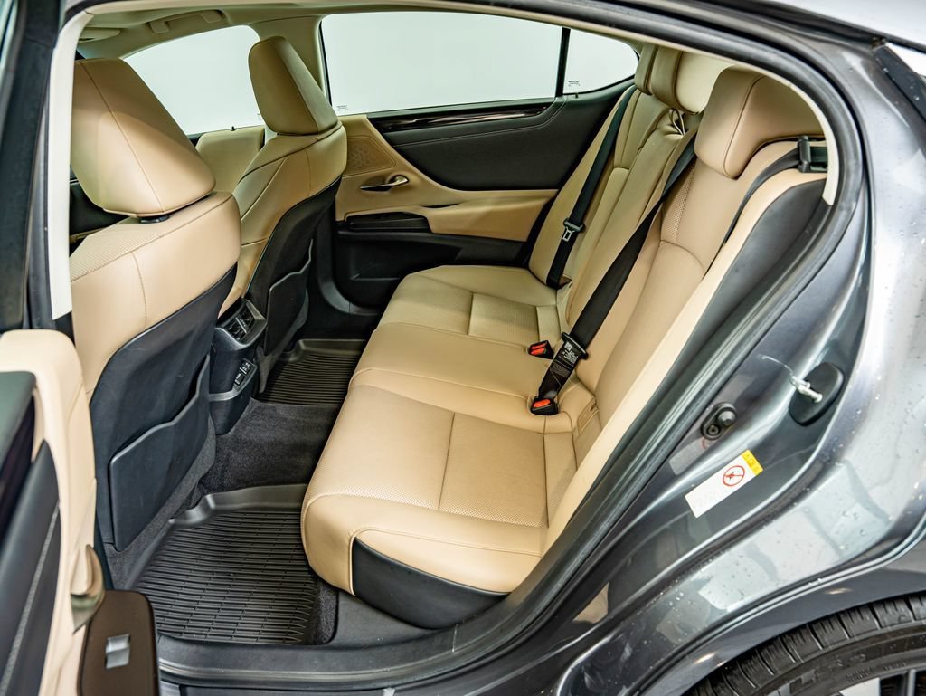 Used 2019 Gray Pearl Lexus 350 image 35