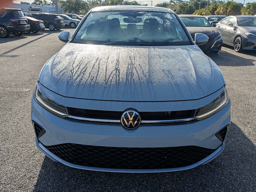 2025 Volkswagen Jetta SE - Photo 9