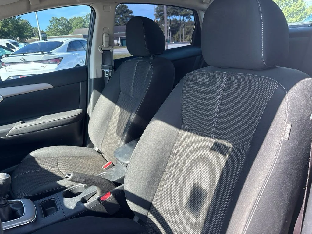 Used 2015 Gray Nissan S image 14