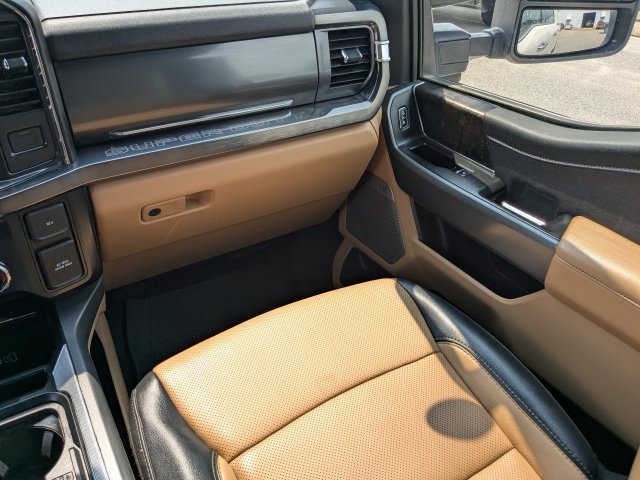 Used 2024 White Ford Lariat image 19