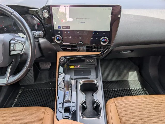 Used 2022 White Pearl Lexus 350 Premium image 7