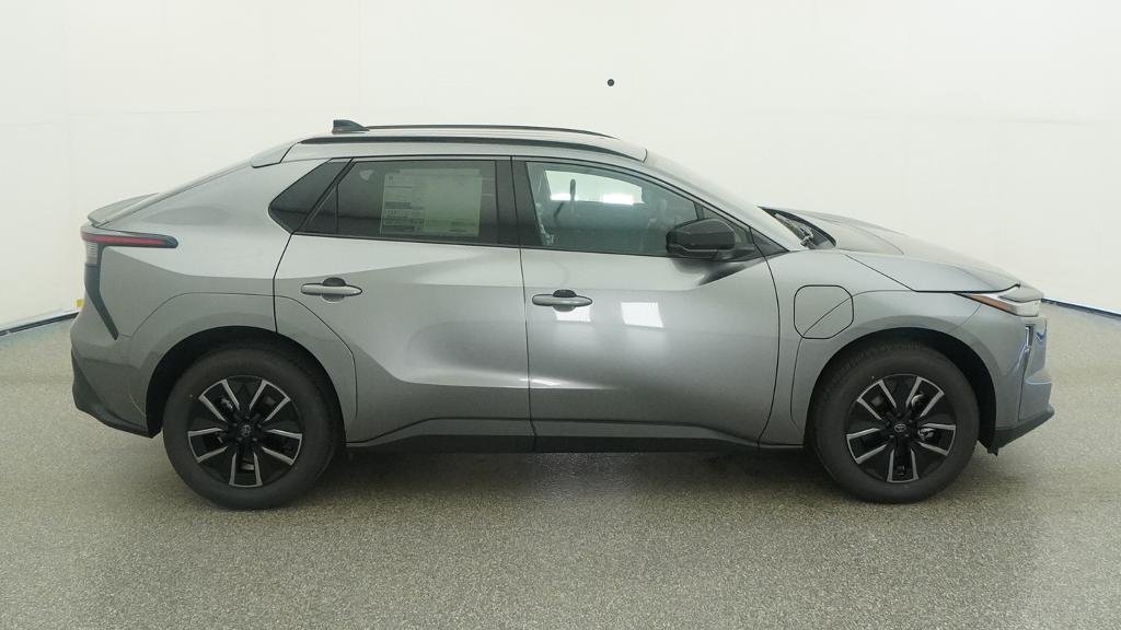 New 2026 Heavy Metal Toyota XLE image 14
