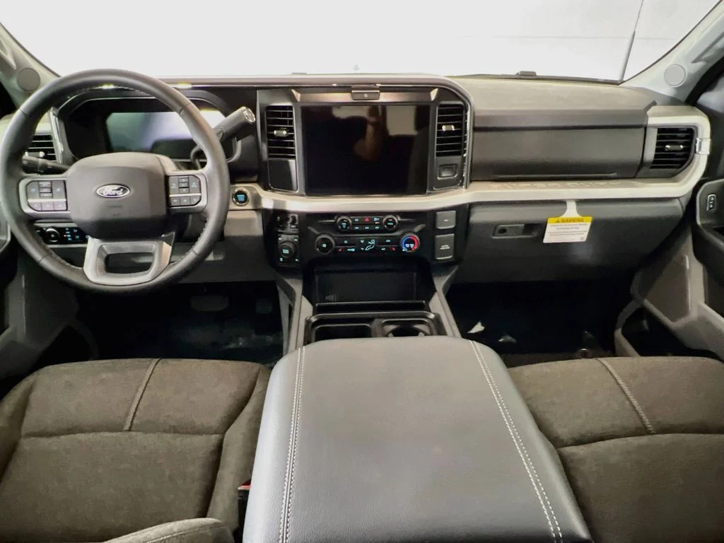New 2027 Carbonized Gray Metallic Ford XLT image 7