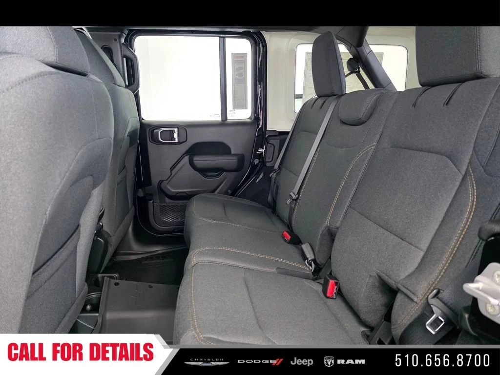 New 2025 Black Clear-Coat Exterior Paint Jeep Sport S image 15