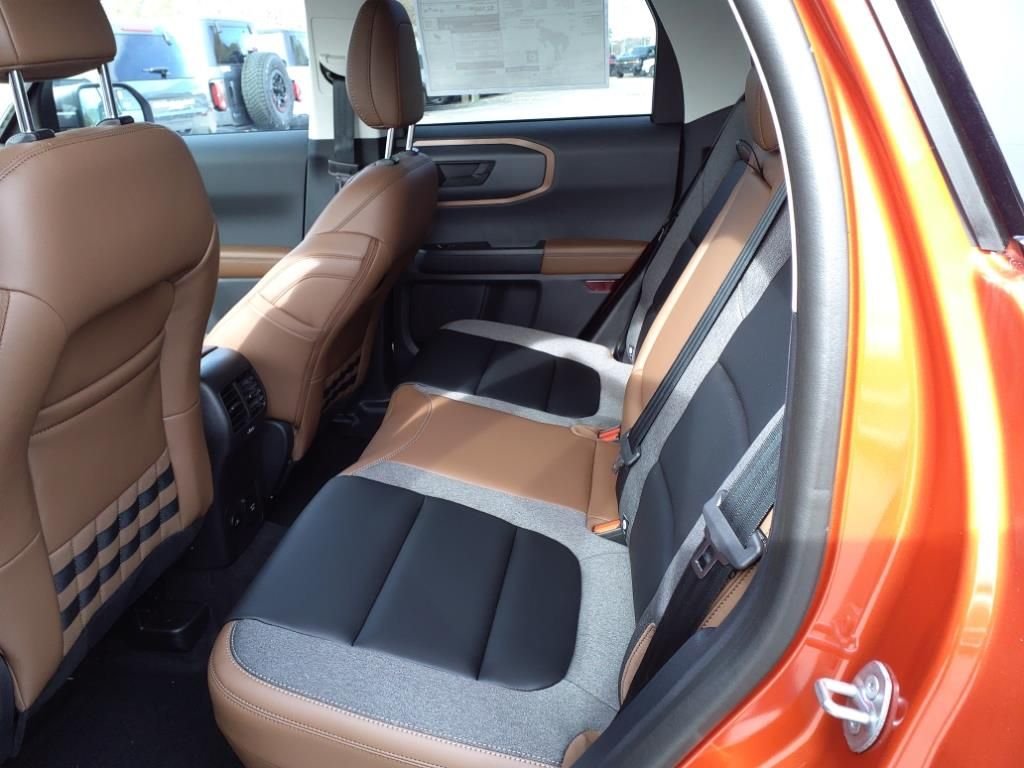 Used 2024 Hot Pepper Red Metallic Tinted Clearcoat Ford Outer Banks image 11