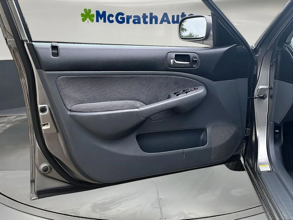 Used 2004 Gray Honda Hybrid image 21