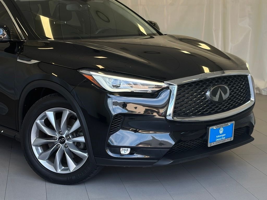 Used 2020 Black Obsidian INFINITI LUXE image 5
