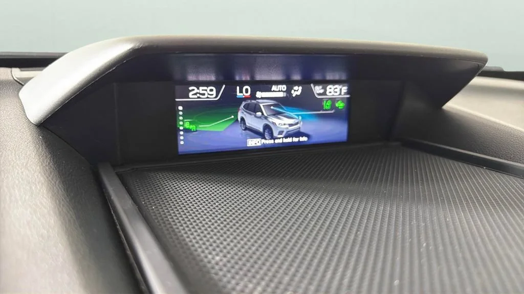 Used 2020 White Subaru Premium image 22