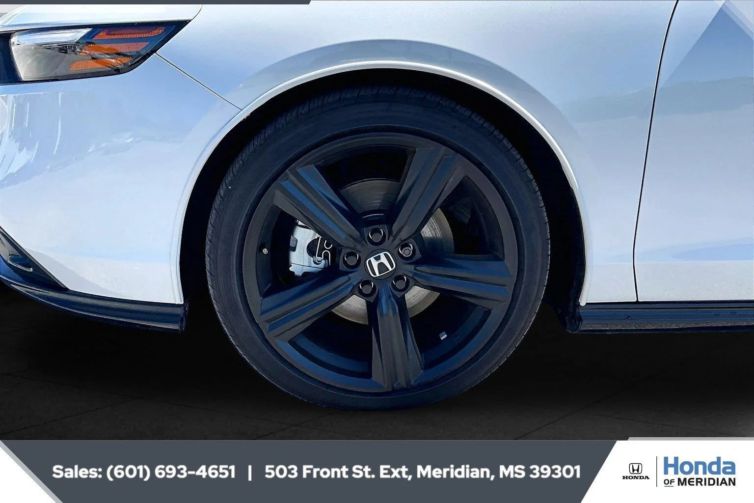 Used 2025 Platinum White Pearl Honda Sport-L image 7
