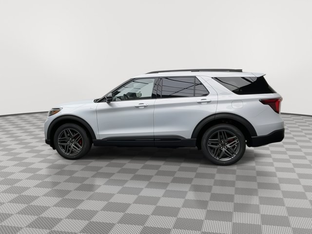 Used 2026 Space White Metallic Ford ST-Line image 42