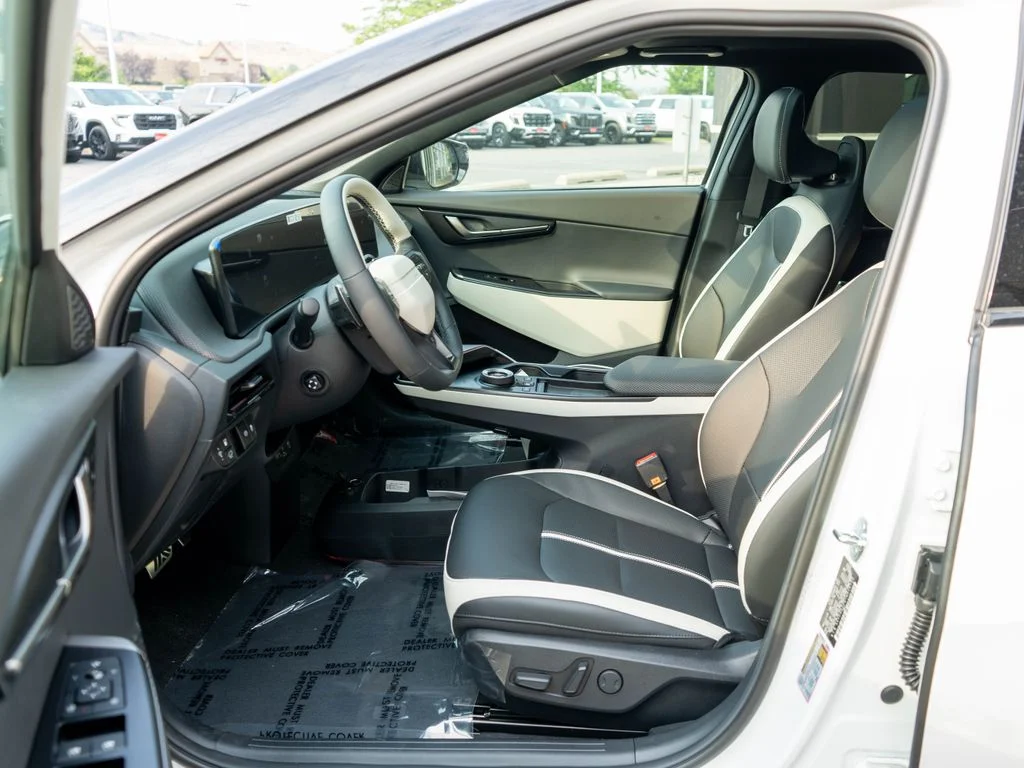 New 2026 Glacial White Pearl / Black Ro Kia GT-Line AWD image 11