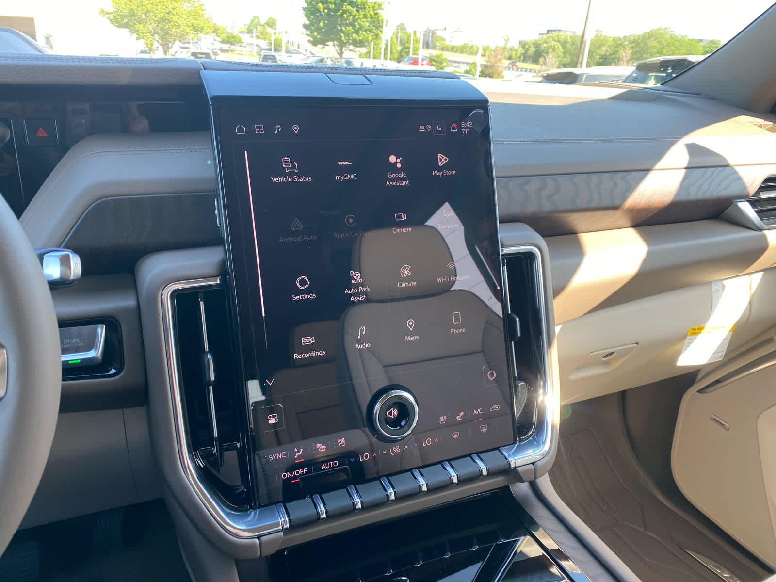 2026 GMC Yukon XL Denali - Photo 13
