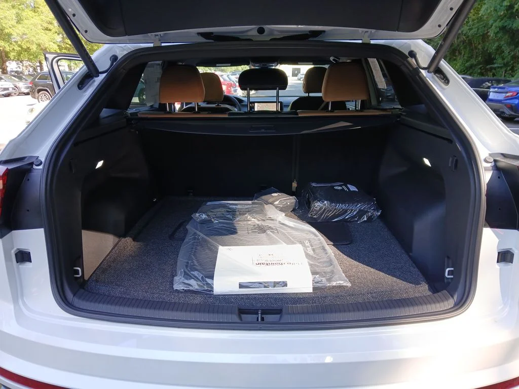 New 2026 White Volkswagen 2.0T SEL R-Line Black image 23