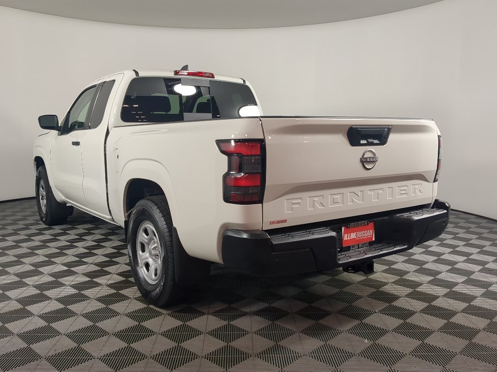 New 2026 Glacier White Nissan King Cab® S image 6