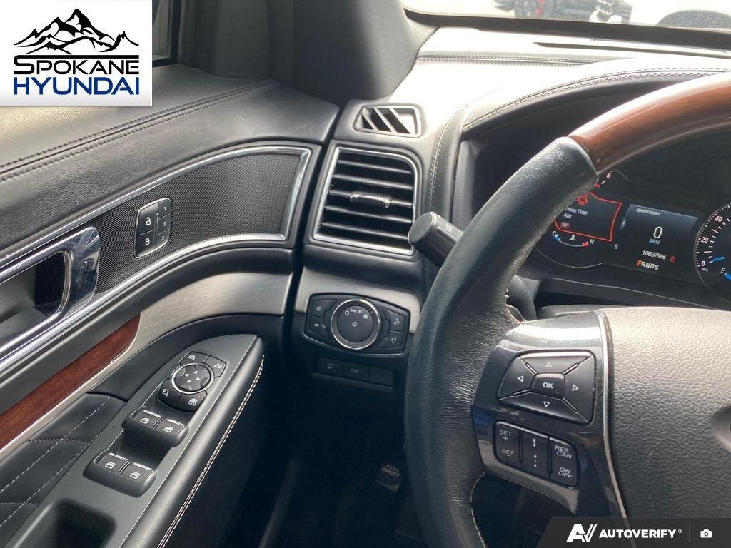 Used 2018 White Platinum Metallic Tri-Coat Ford Platinum image 20