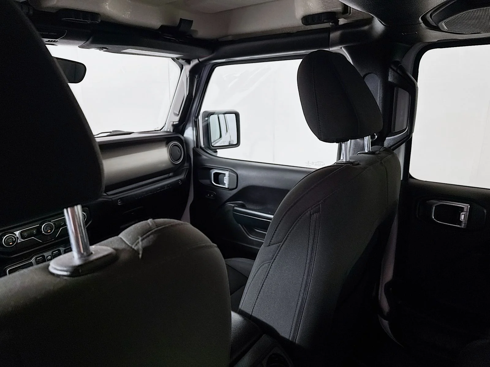 Used 2019 White Jeep Unlimited Sport S image 20