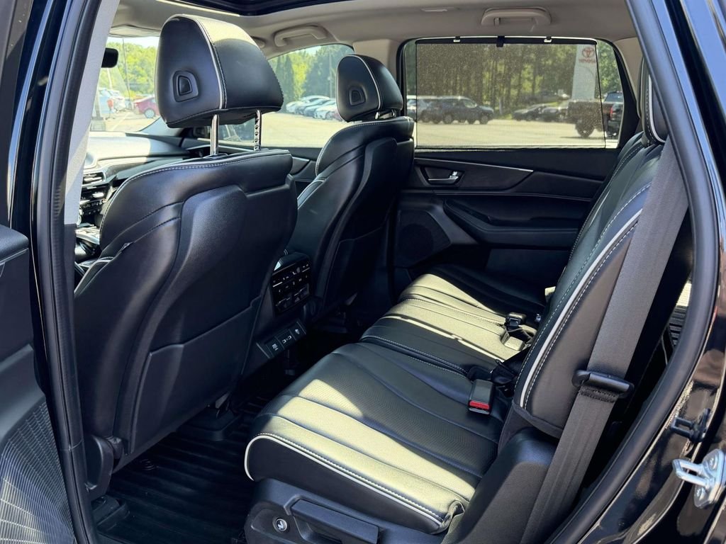 Used 2022 Black Acura Advance image 15