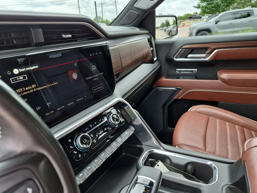 Used 2023 Silver GMC Denali Ultimate image 25