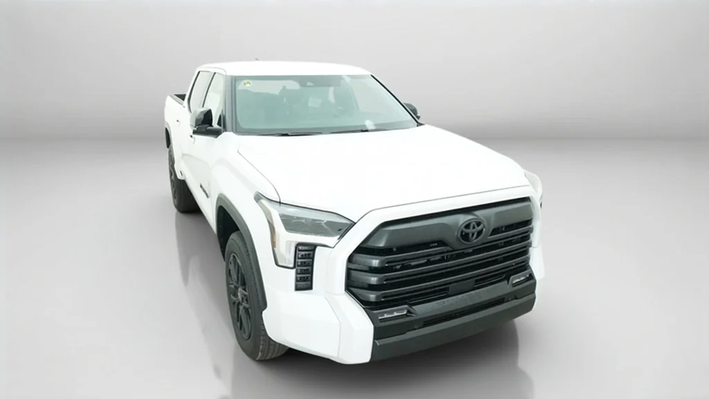 New 2026 Wind Chill Pearl Toyota Limited image 4