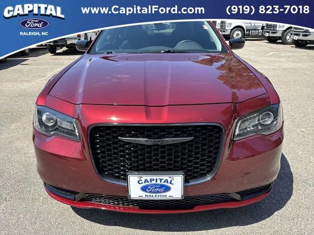 Used 2023 Red Chrysler Touring image 10