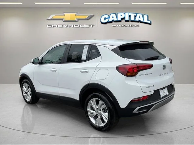 Used 2025 Summit White Buick Preferred image 4