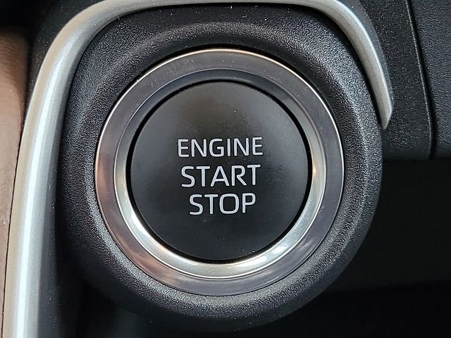 Used 2025 Gray Toyota Platinum image 17