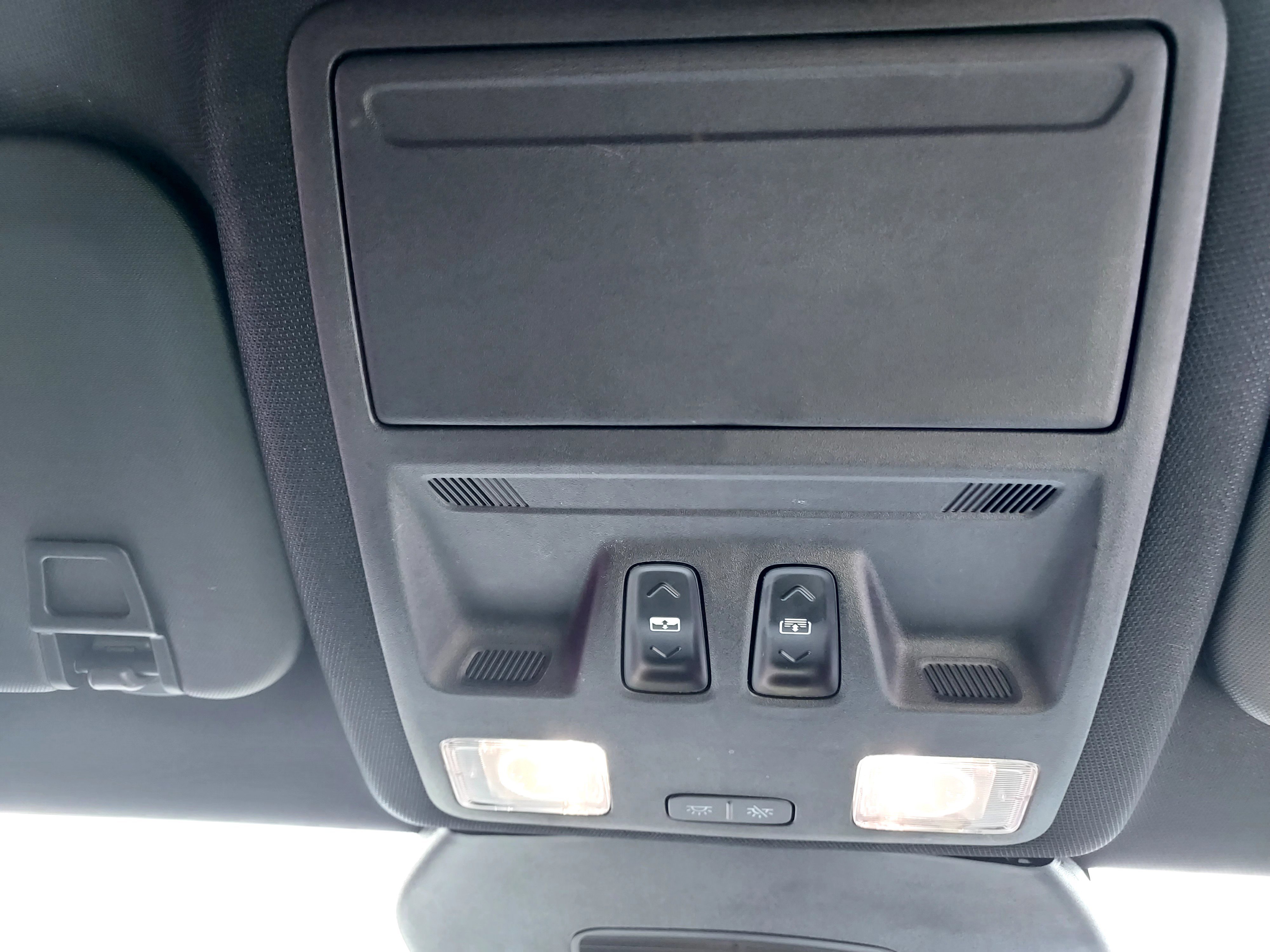 Used 2024 Silver Ford ST-Line image 28