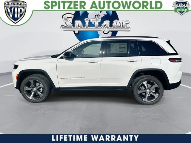 New 2026 Bright White Clear-Coat Exterior Paint Jeep Limited image 6