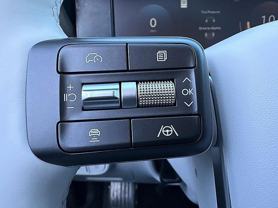New 2026 Ecotronic Gray Pearl Hyundai SEL FWD image 12