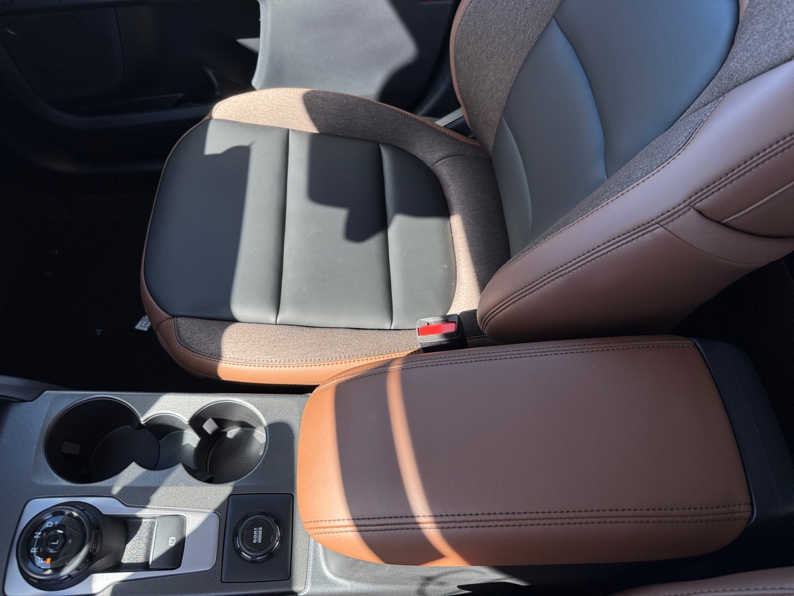 New 2026 Azure Gray Metallic Tri-Coat Ford Outer Banks® image 14