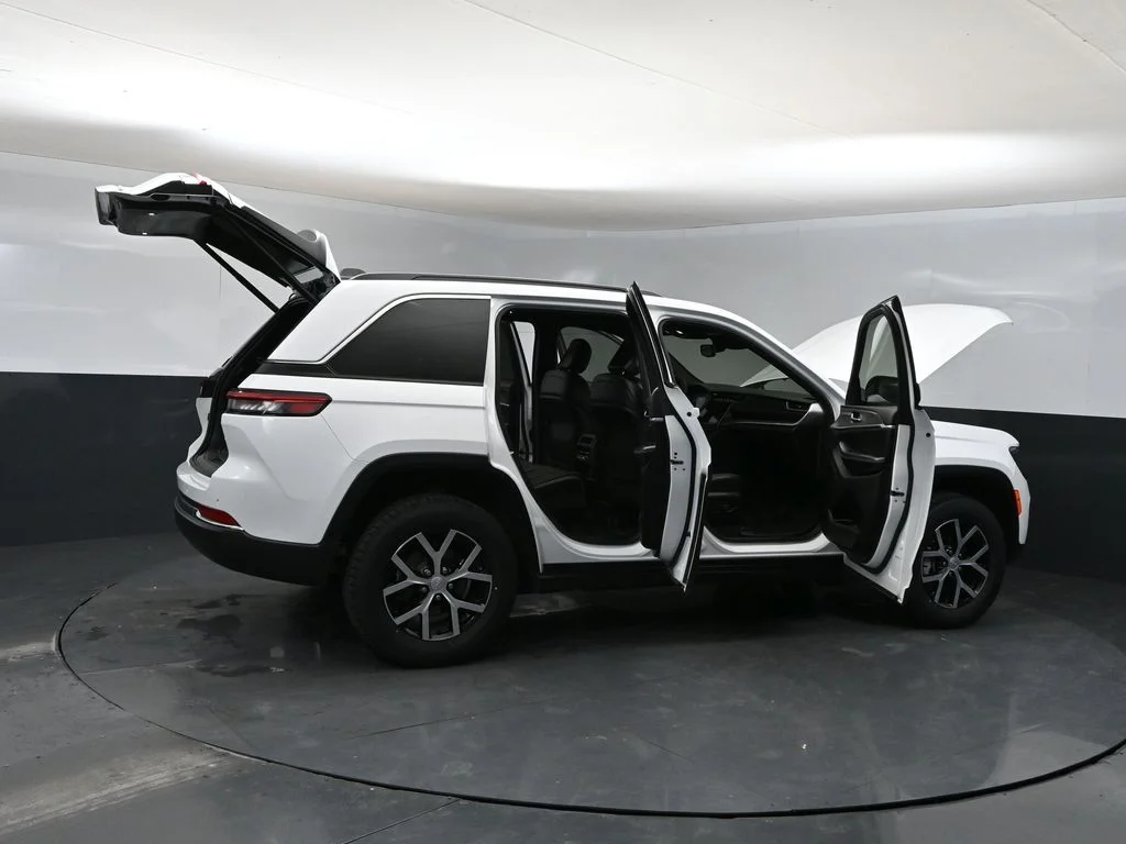 Certified Used 2024 White Jeep Limited image 39