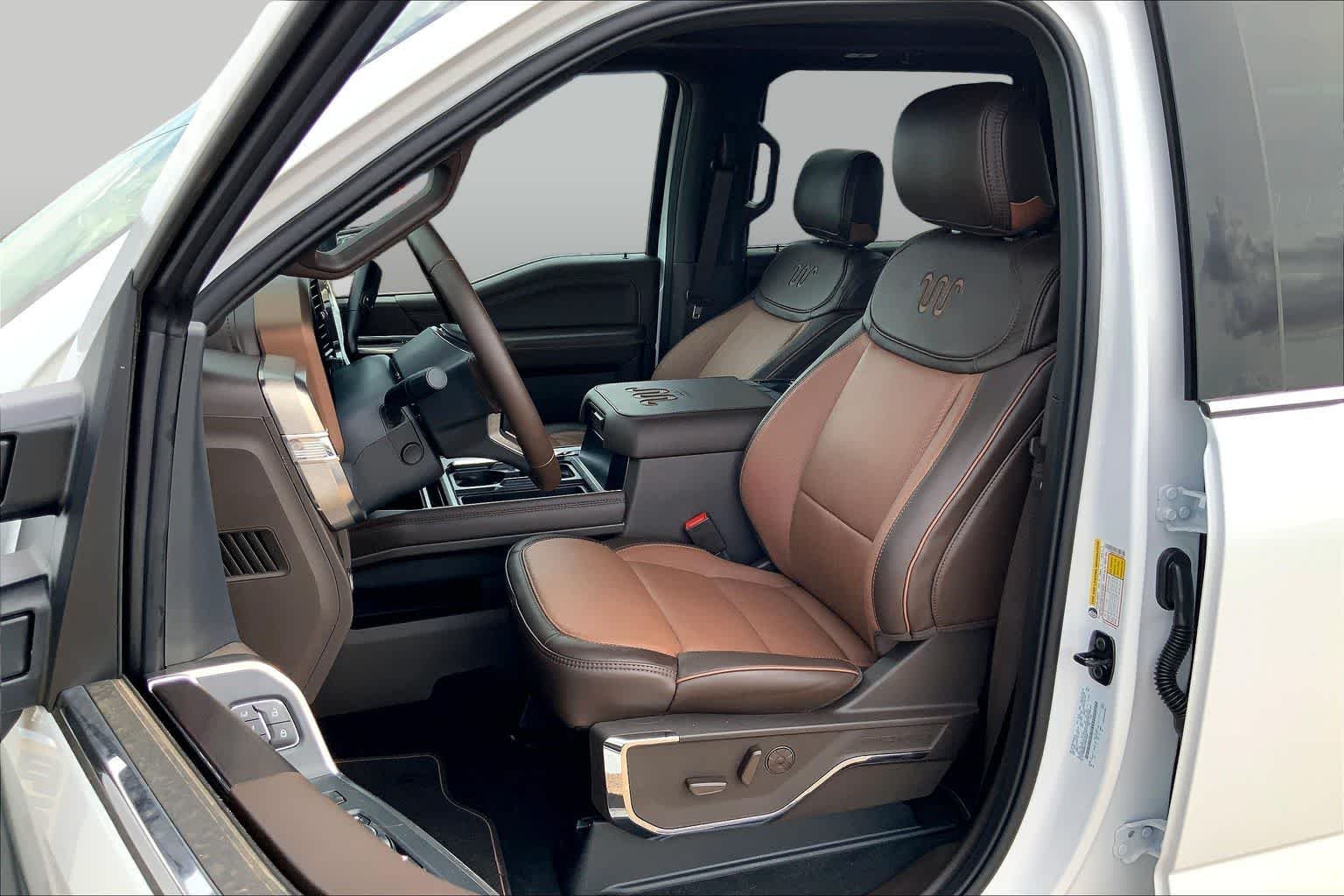 New 2026 Oxford White Ford F-250® King Ranch® image 9