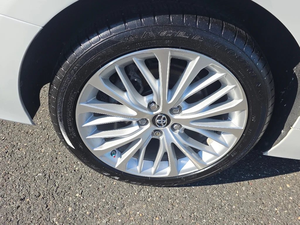 2018 Toyota Camry XLE - Photo 27