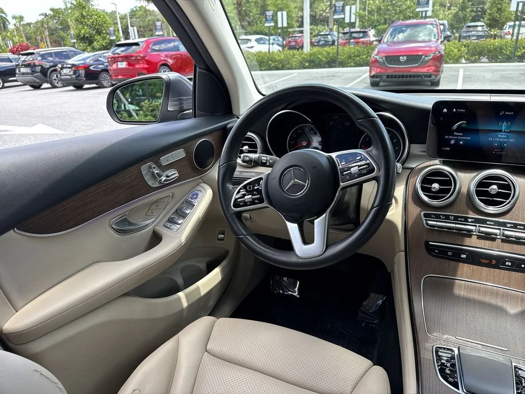 Used 2021 Graphite Gray Metallic Mercedes-Benz GLC 300 image 21