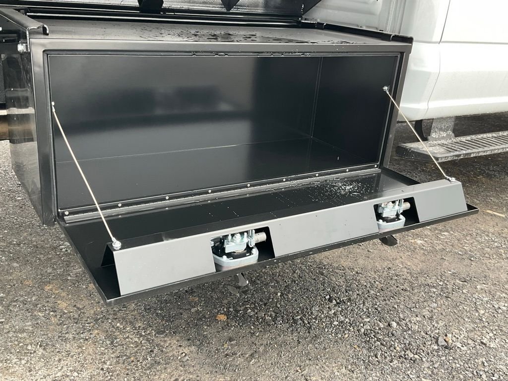 New 2026 Oxford White Ford F-450® XL image 27