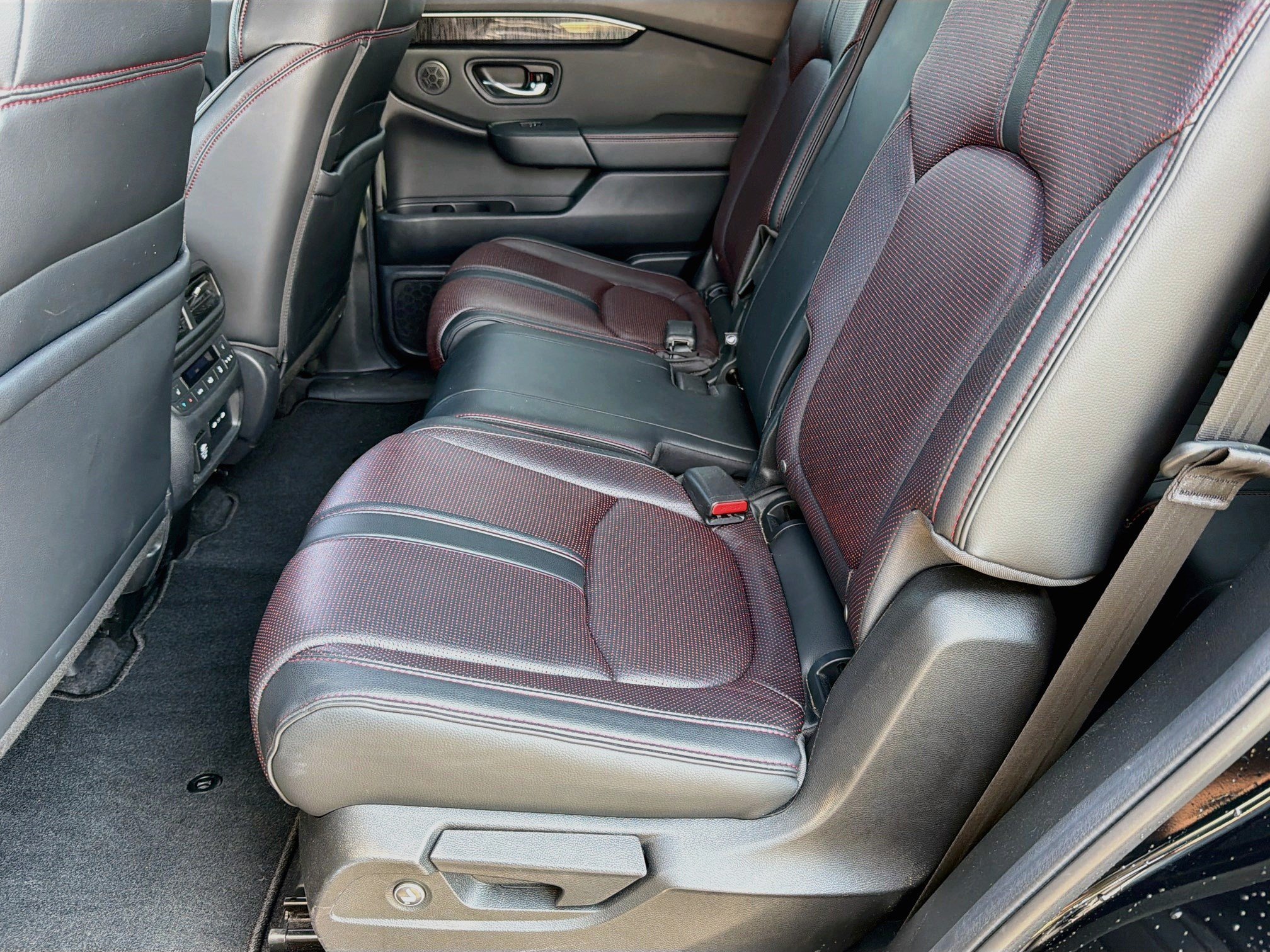 Used 2025 Crystal Black Pearl Honda Black Edition image 22