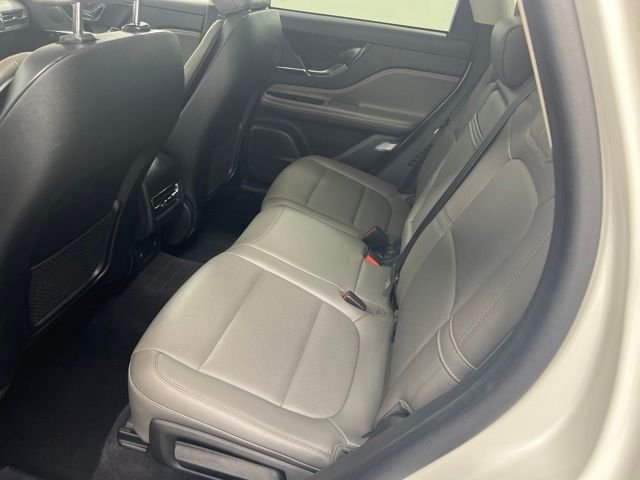Used 2023 White Lincoln Standard image 11