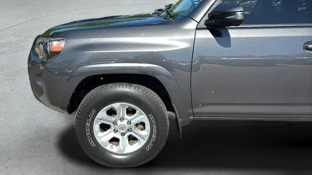 Used 2016 Gray Toyota SR5 Premium image 32