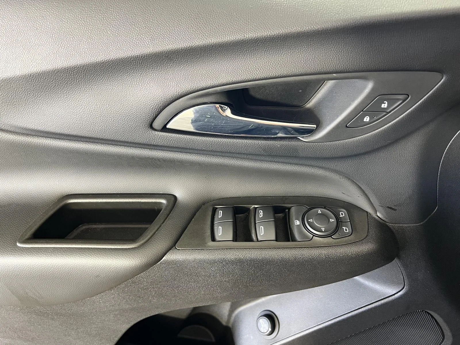 Used 2024 Sterling Gray Metallic Chevrolet LT image 8