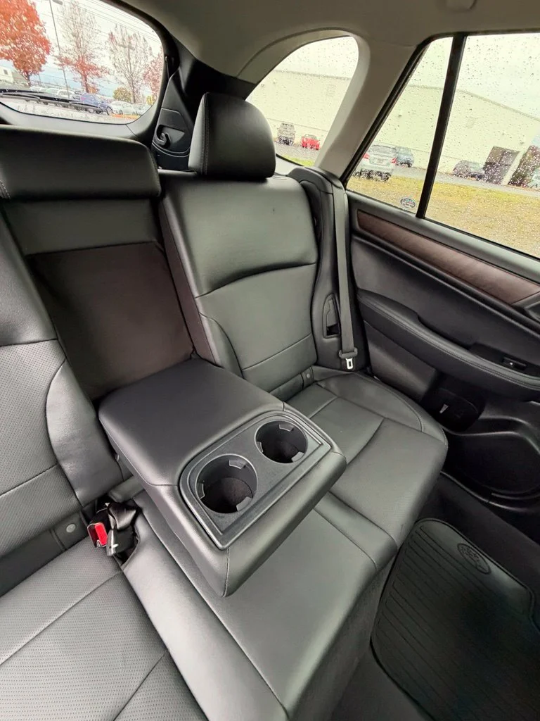 Used 2016 Carbide Gray Metallic Subaru 3.6R image 25