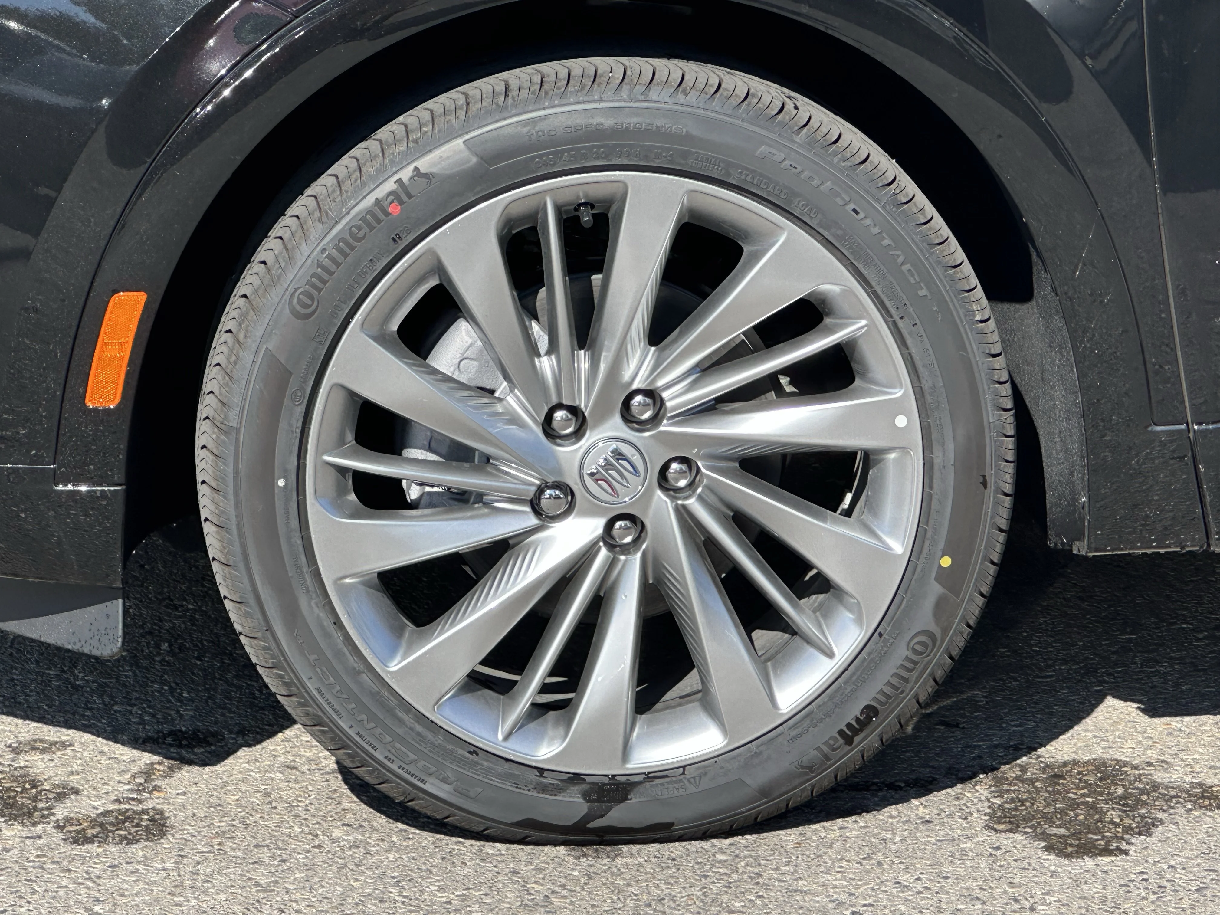 New 2026 Ebony Twilight Metallic Buick Avenir image 6