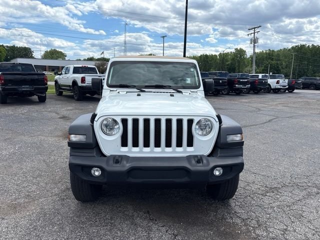 Used 2022 White Jeep Unlimited Sport S image 6